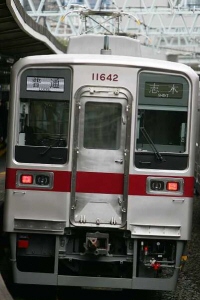 東武１００３０系 リニューアル車　実車画像