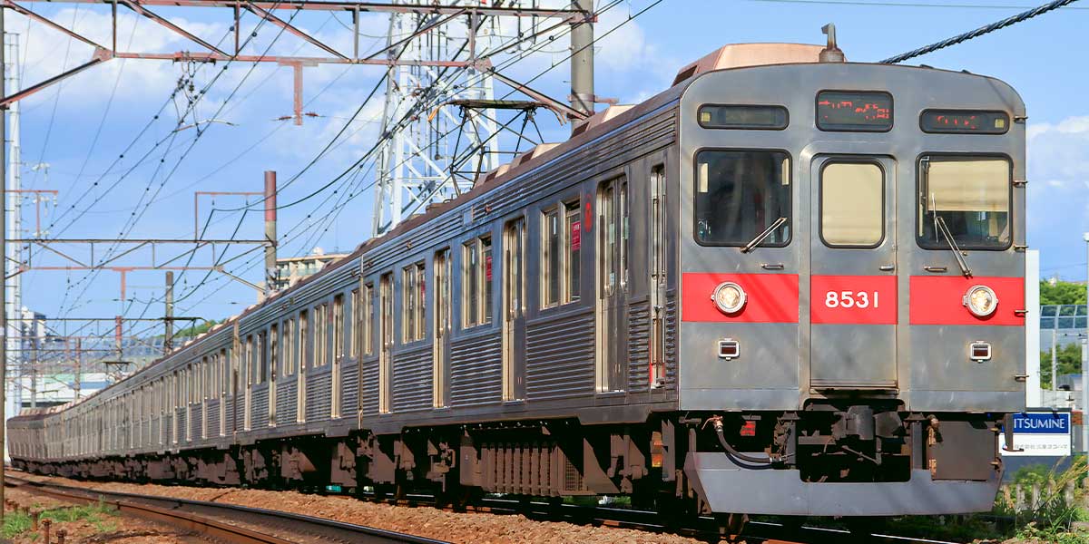 ＜31597＞東急電鉄8500系（軽量車・8631編成・行先点灯・黄色テープ付き）基本4両編成