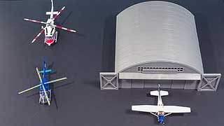 市販されている1/144スケールのヘリコプター・飛行機の模型と並べてみました。