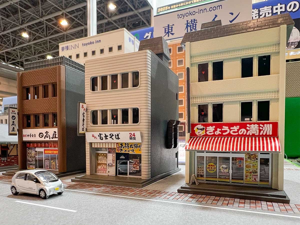 2650＞着色済み 商業ビル3F　麺街道シリーズ／日高屋＜2651＞着色済み 商業ビル3F　麺街道シリーズ／富士そば＜2652＞着色済み 商業ビル3F　麺街道シリーズ／ぎょうざの満洲