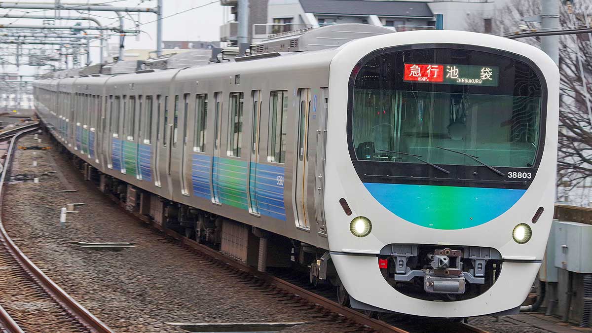 ＜32062＞（前期形・前面ロゴ無し・車番選択式）増結用先頭車2両セット
