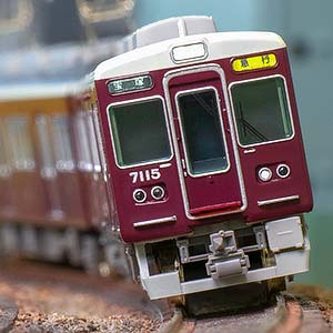 阪急7000系（リニューアル車・宝塚線・7015編成）8両編成セット（動力付き）