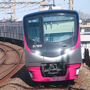 京王5000系（ロングシート）基本4両編成セット（動力付き）