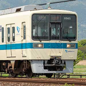 小田急8000形（更新車・車番選択式）基本6両編成セット（動力付き）